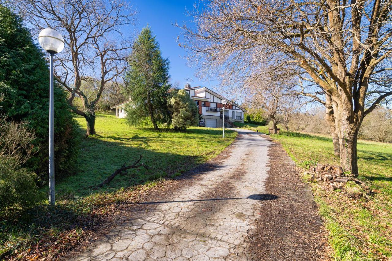 Tranquila Finca Ubicada A 15 Minutos De Bilbao, Aeropuerto Bec Y Playas Laukiz Екстериор снимка